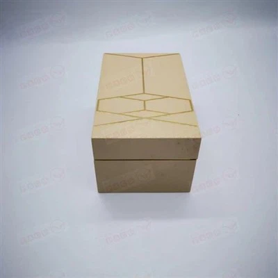 Bir parfüm kutusu için en iyi malzeme hangisidir?